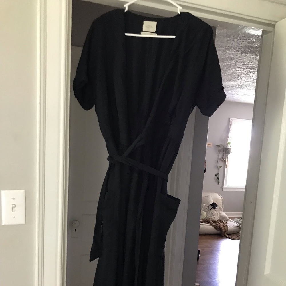 COPY - LINEN WRAP DRESS URBAN OUTFITTERS